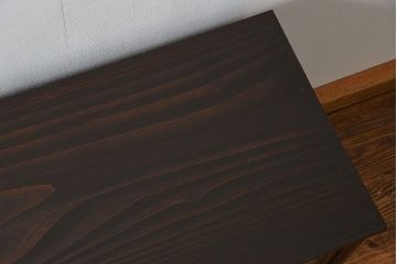 アンティーク家具　アンティーク シックなダイヤガラス　脚付きローボード(テレビ台、TVボード)