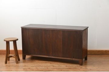 アンティーク家具　アンティーク シックなダイヤガラス　脚付きローボード(テレビ台、TVボード)