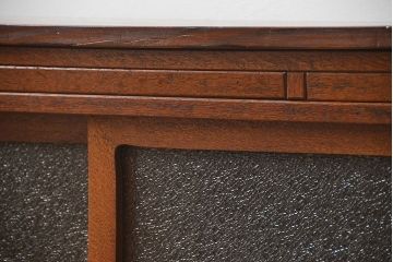 レトロ家具　昭和レトロ アンティークダイヤガラス　脚付きローボード(テレビ台、テレビボード)