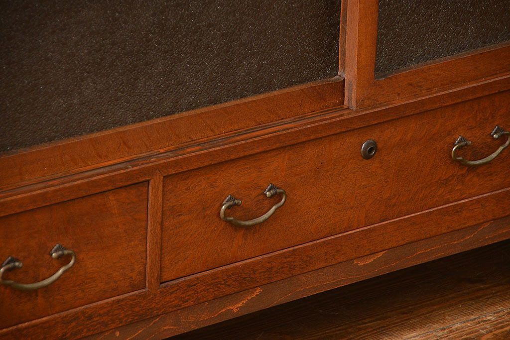 レトロ家具　昭和レトロ アンティークダイヤガラス　脚付きローボード(テレビ台、テレビボード)