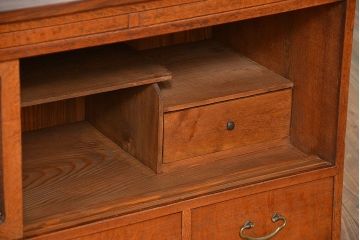 レトロ家具　昭和レトロ アンティークダイヤガラス　脚付きローボード(テレビ台、テレビボード)