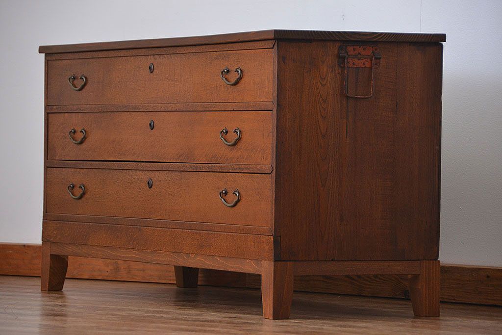 レトロ家具　昭和レトロ 脚付き!古い木のシンプルなローチェスト(ローボード・箪笥)