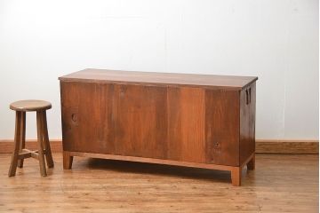 レトロ家具　昭和レトロ 脚付き!古い木のシンプルなローチェスト(ローボード・箪笥)
