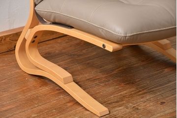 中古 展示・美品　カリモク　レトロモダン　WDモデル革張りソファー(1) 定価約12万円