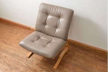 中古 展示・美品　カリモク　レトロモダン　WDモデル革張りソファー(2) 定価約12万円