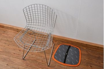 中古　Knoll(ノール)　ワイヤーサイドチェア?　(イス、椅子)