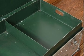 アンティーク家具　アンティーク センターテーブル仕様のジェラルミントランク