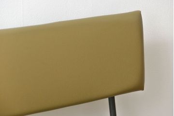 レトロ家具　昭和レトロ シンプルな鉄脚ベンチ(長椅子、長イス)