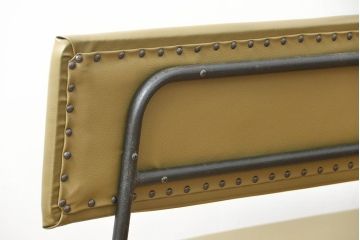 レトロ家具　昭和レトロ シンプルな鉄脚ベンチ(長椅子、長イス)