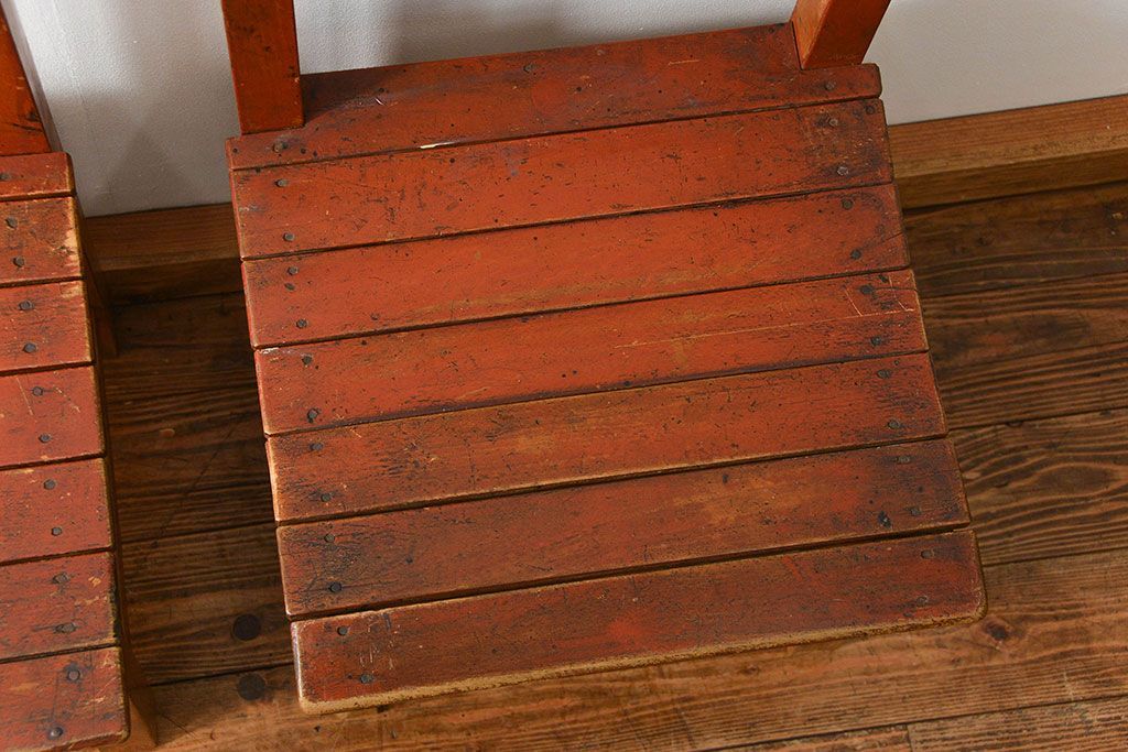 アンティーク家具　古い木のペンキのはげたアンティークチェア2脚セット