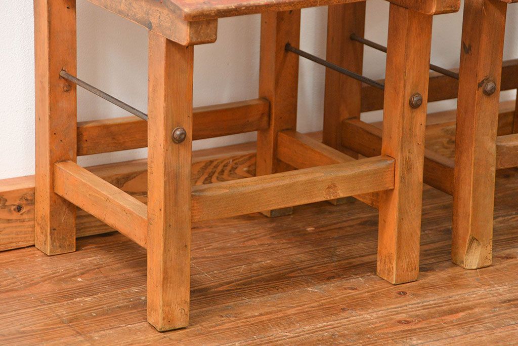 アンティーク家具　古い木のペンキのはげたアンティークチェア2脚セット