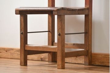 アンティーク家具　古い木のペンキのはげたアンティークチェア1脚　(椅子、イス)