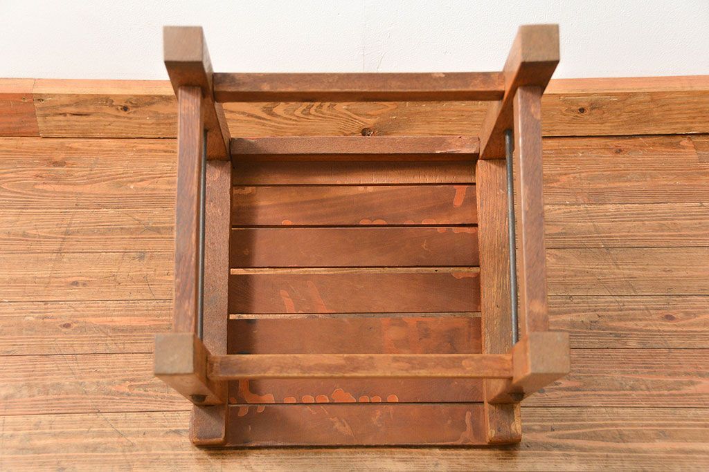 アンティーク家具　古い木のペンキのはげたアンティークチェア1脚　(椅子、イス)