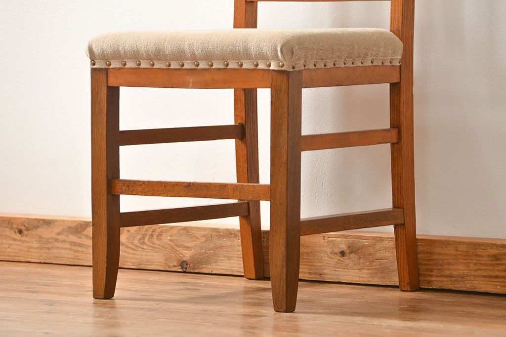 レトロ家具　昭和レトロ シンプルなアンティークチェア(椅子、イス)