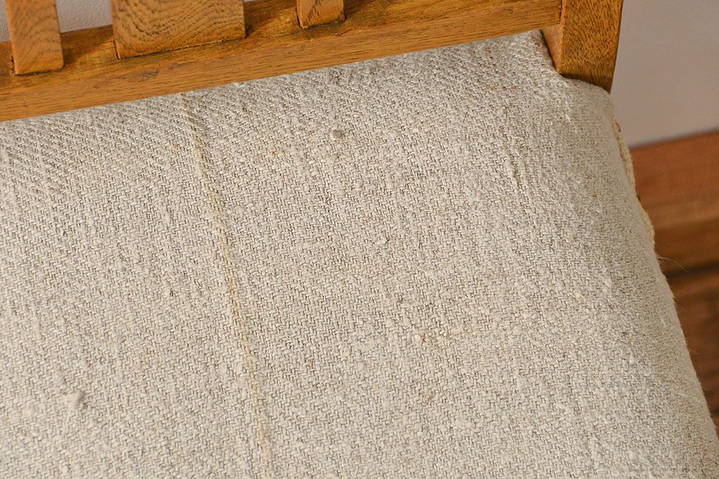 レトロ家具　アンティークリネン座面のレトロな椅子(4)(イス、チェア)