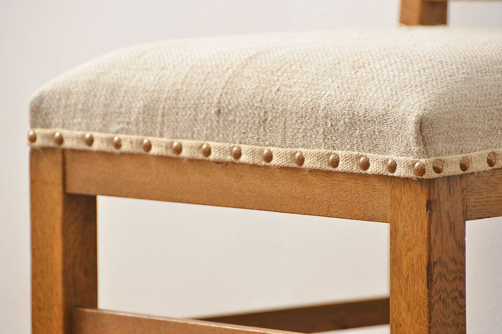 レトロ家具　アンティークリネン座面のレトロな椅子(4)(イス、チェア)