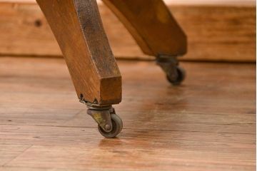 アンティーク家具　アンティーク 古いナラ材のかわいい回転イス(デスクチェア、ドクターチェア、椅子)