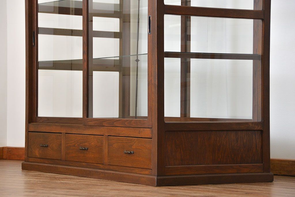 アンティーク家具 アンティーク 特大!古いタモ材 両面開きの上質なガラスケース(ショーケース、飾り棚、陳列棚)