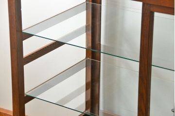 アンティーク家具 アンティーク 特大!古いタモ材 両面開きの上質なガラスケース(ショーケース、飾り棚、陳列棚)