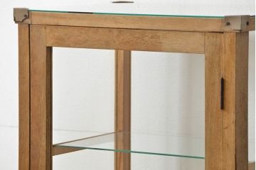 レトロ家具　昭和レトロ 縦型のアンティークガラスケース(ショーケース、飾り棚)