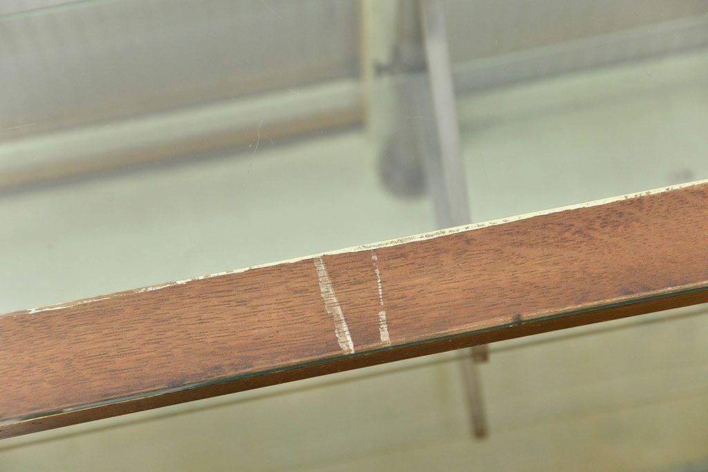 レトロ家具　アンティーク レトロな薄型ガラスケース(1) (ショーケース、飾り棚)