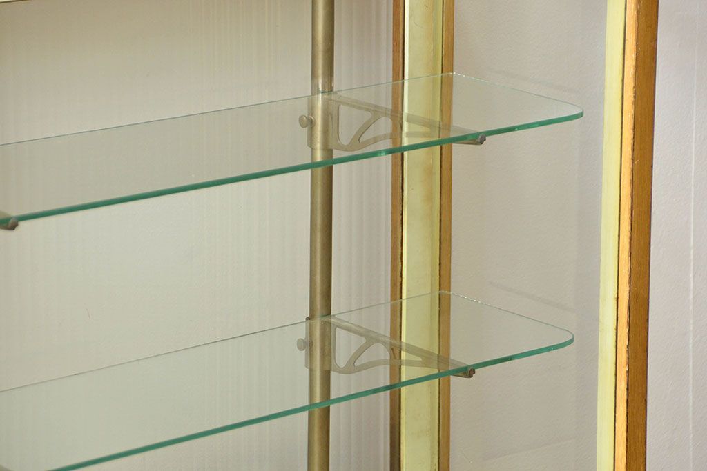 レトロ家具　アンティーク レトロな薄型ガラスケース(1) (ショーケース、飾り棚)