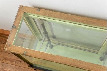 レトロ家具　アンティーク レトロな薄型ガラスケース(2) (ショーケース、飾り棚)