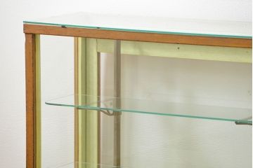 レトロ家具　アンティーク レトロな薄型ガラスケース(2) (ショーケース、飾り棚)