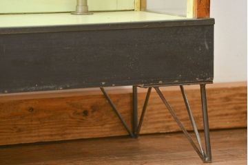 レトロ家具　アンティーク レトロな薄型ガラスケース(2) (ショーケース、飾り棚)