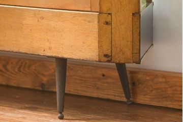 レトロ家具　昭和レトロ 珍しいデザイン、六角型の薄型ガラスケース(ショーケース、飾り棚、陳列棚)