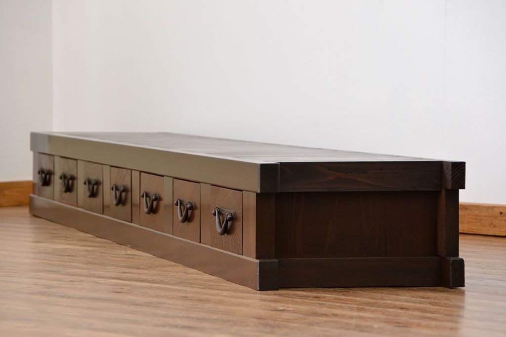 アンティーク家具　古民具・骨董 九尺幅　特大　引き出しローボード(置き床、置床、水屋箪笥、TVボード、テレビ台、キャビネット、収納棚)