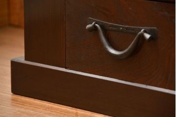 アンティーク家具　古民具・骨董 九尺幅　特大　引き出しローボード(置き床、置床、水屋箪笥、TVボード、テレビ台、キャビネット、収納棚)