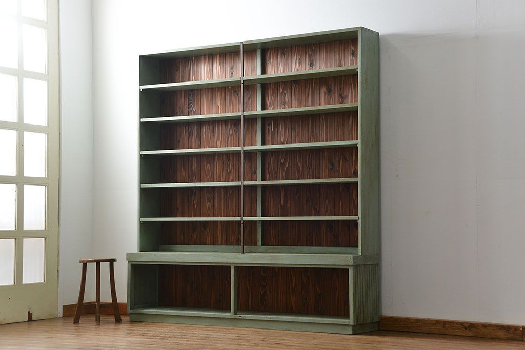 レトロ家具　アンティークペイント 古い商店のレトロな陳列棚(飾り棚、本棚、書棚)