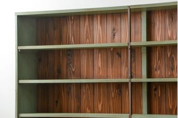 レトロ家具　アンティークペイント 古い商店のレトロな陳列棚(飾り棚、本棚、書棚)