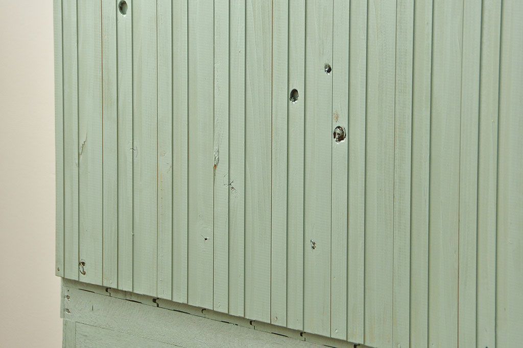 レトロ家具　アンティークペイント 古い商店のレトロな陳列棚(飾り棚、本棚、書棚)