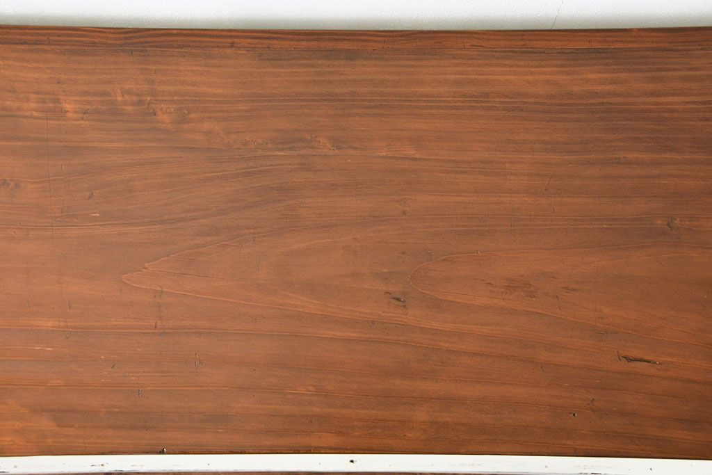 アンティーク家具　アンティークペイント　シンプルでナチュラルな脚付きローボード(TVボード、テレビ、ボード)