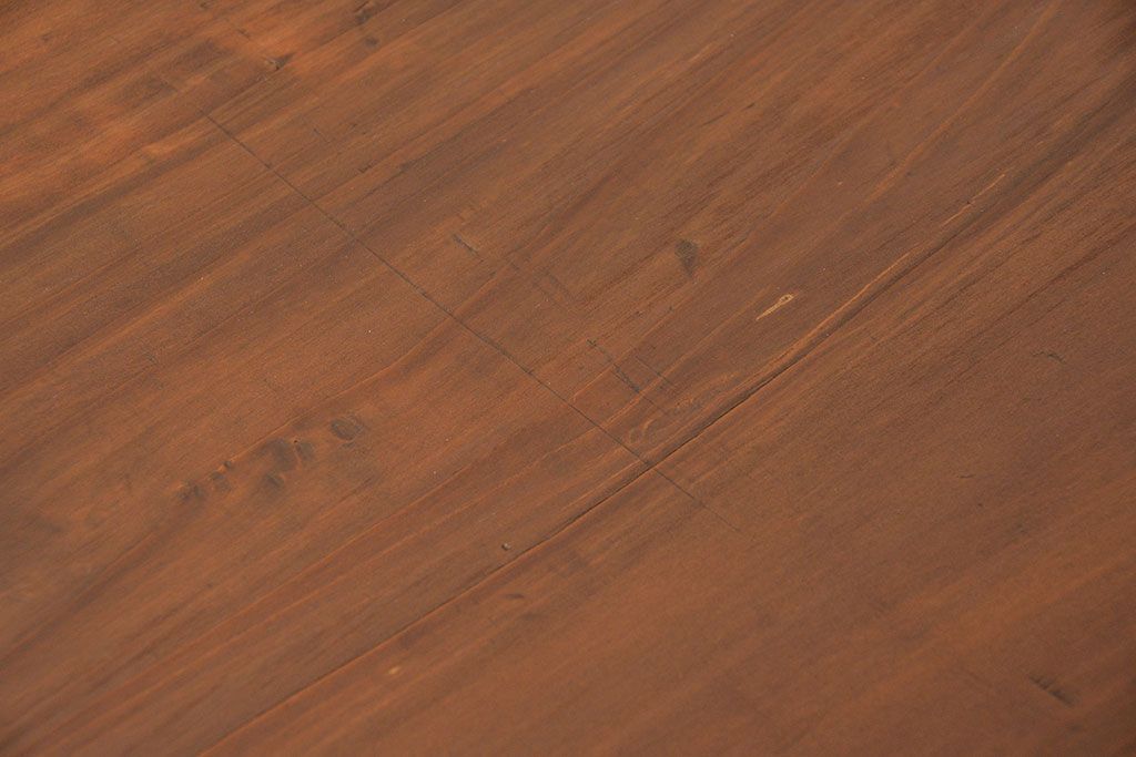 アンティーク家具　アンティークペイント　シンプルでナチュラルな脚付きローボード(TVボード、テレビ、ボード)