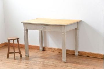アンティーク家具　イギリスアンティーク　引き出し付き!小さなペイントダイニングテーブル(デスク)