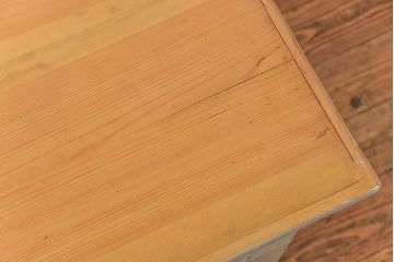 アンティーク家具　イギリスアンティーク　引き出し付き!小さなペイントダイニングテーブル(デスク)