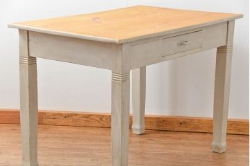 アンティーク家具　イギリスアンティーク　引き出し付き!小さなペイントダイニングテーブル(デスク)