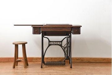 アンティーク家具　アンティーク　足踏みシンガーミシン(SINGER)(1)