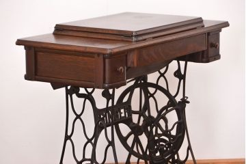 アンティーク家具　アンティーク　足踏みシンガーミシン(SINGER)(1)