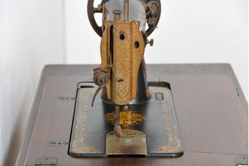 アンティーク家具　アンティーク　足踏みシンガーミシン(SINGER)(1)
