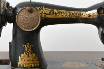 アンティーク家具　アンティーク　足踏みシンガーミシン(SINGER)(1)