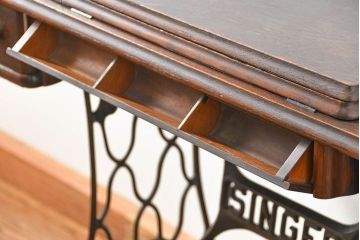アンティーク家具　ジャンク品　イギリスアンティーク 足踏みシンガーミシン(SINGER)(2)