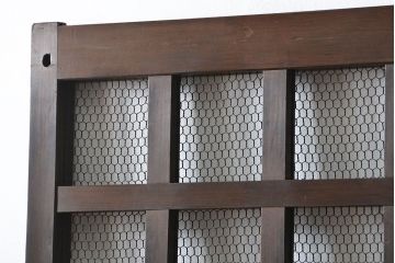 古民具・骨董 味のあるヒノキ材のくぐり戸(蔵戸、潜り戸、玄関戸)