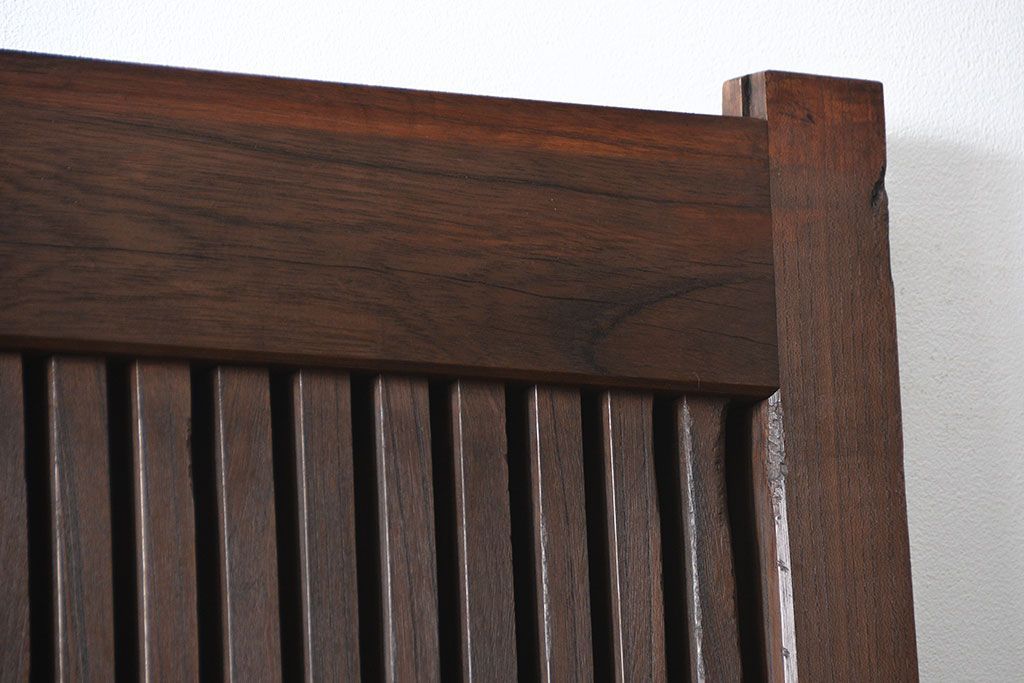 古民具・骨董 総欅材のシンプルな格子蔵戸(玄関戸)