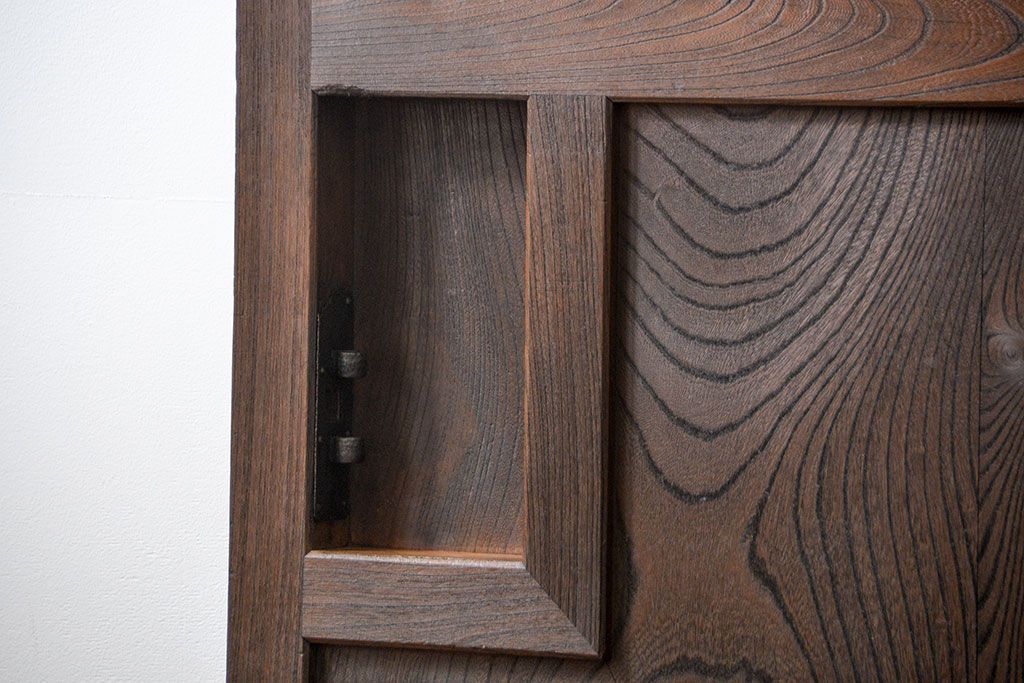 古民具・骨董 総欅材のシンプルな格子蔵戸(玄関戸)