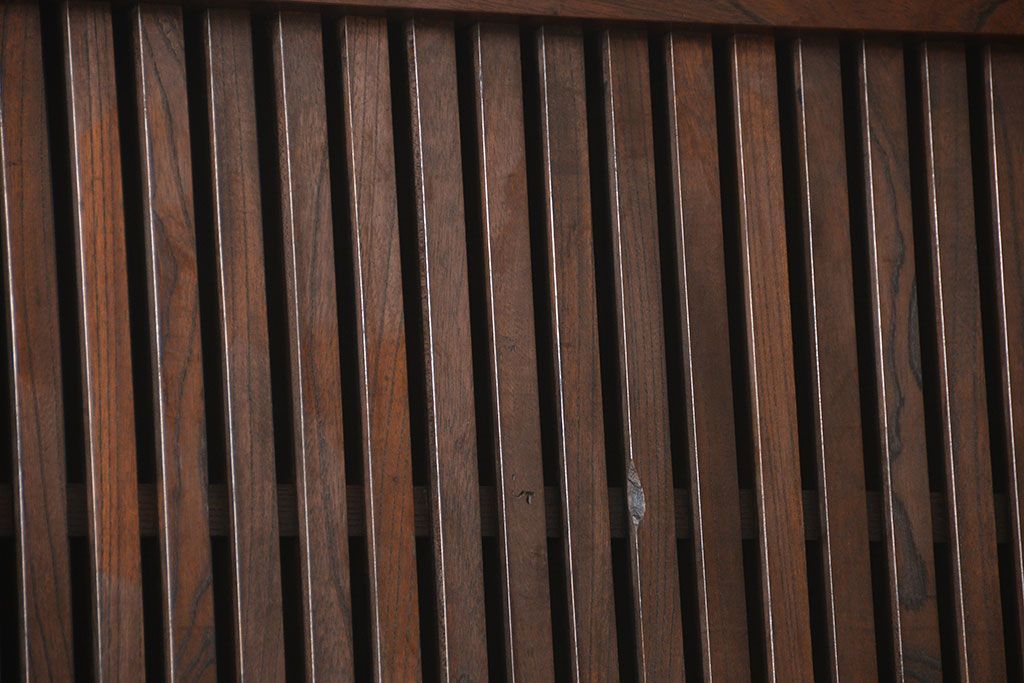 古民具・骨董 総欅材のシンプルな格子蔵戸(玄関戸)