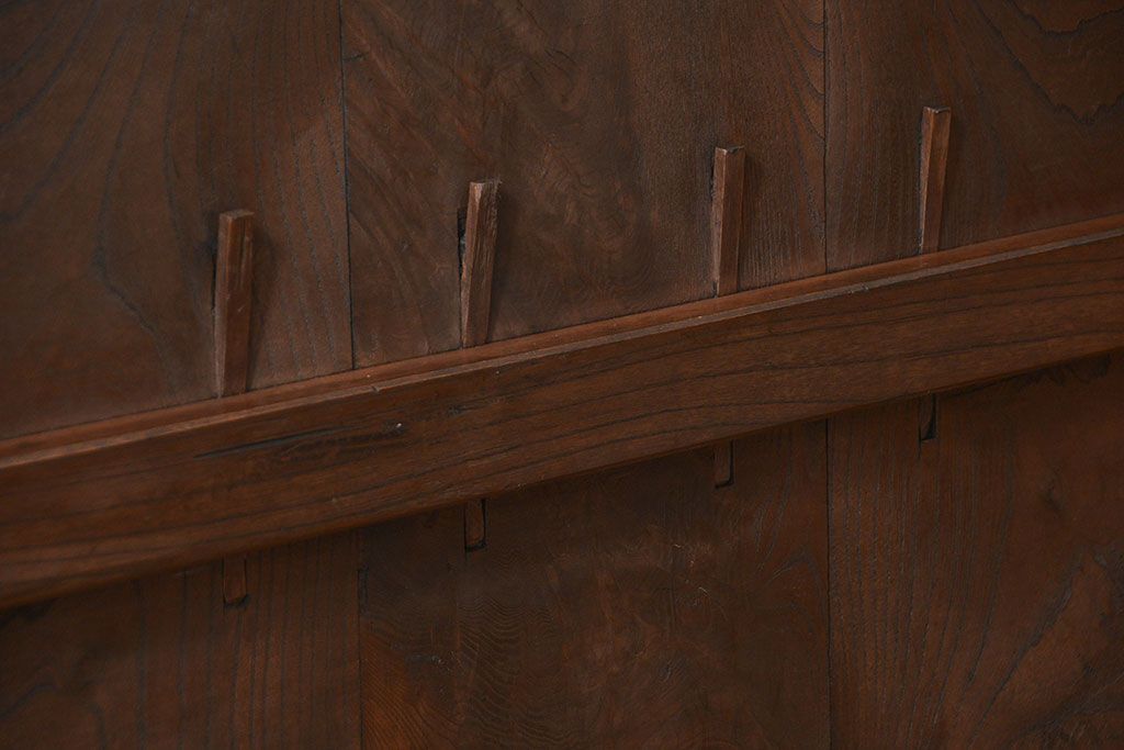 古民具・骨董 総欅材のシンプルな格子蔵戸(玄関戸)